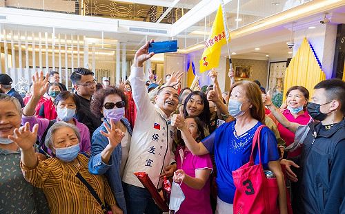 行政院批「首購全額貸」亂開支票 侯友宜：我看的到年輕人的痛苦 