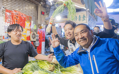 遭批重啟服貿向中靠攏 侯友宜：最大的籃子也要放雞蛋