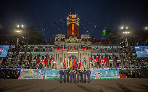 懶人包》迎接全新2024！六都7大元旦升旗活動一次看