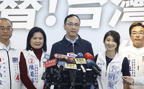 直搗綠營南部票倉衝選情 朱立倫：現在內參民調是誤差範圍內