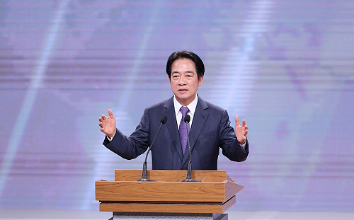 總統電視辯論》侯友宜猛攻萬里老家建物 賴清德回：不認為侯有資格說