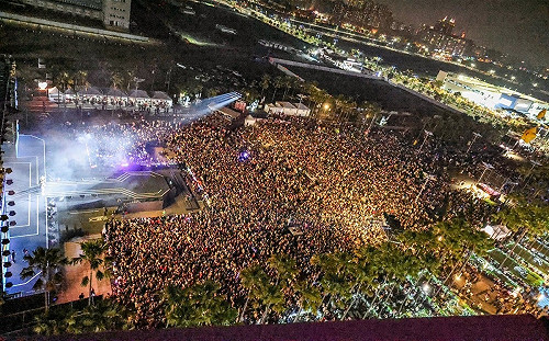 高雄跨年晚會虛警一場    誤傳有人帶刀爆發推擠多人受傷