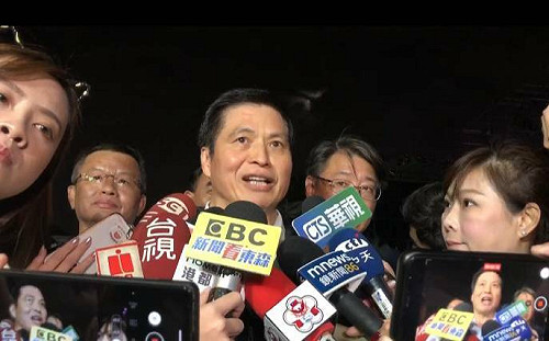 高雄跨年晚會烏龍意外 高市警長：原子筆誤傳為小刀