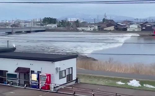 日本7.6強震！至少6起房塌活埋「海嘯已抵達」  首相岸田強調「人命第一」