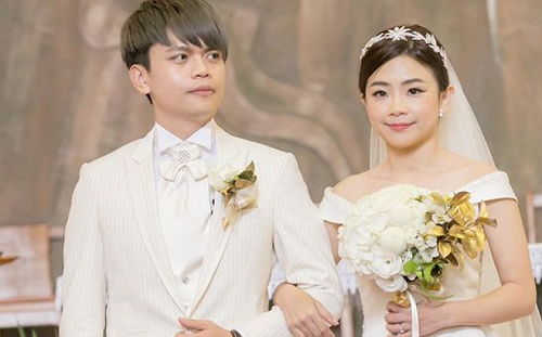 蔡阿嘎曬7年前婚紗照放閃！二伯感慨：回不去的體重