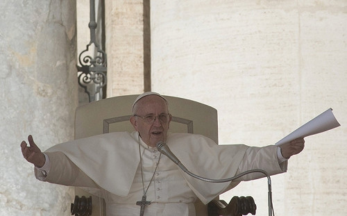 俄羅斯侵略逾兩年 教宗：烏克蘭應勇敢｢舉白旗｣不要羞於進行談判!