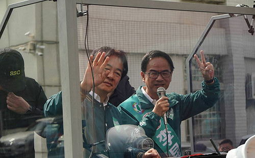 賴清德黃金週高雄助選   陪車掃力挺李昆澤  