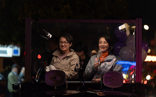 20年一刻！蕭美琴返北投陪車掃　吳思瑤：我們少了膠原蛋白、但更堅韌強大