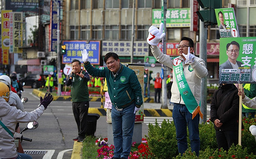 捷運綠線延伸爭議 林佳龍：莊競程推動、黃健豪反對