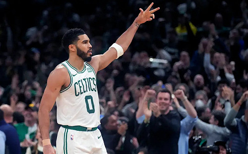 綠衫軍雙槍合砍70分　塞爾提克127:120灰狼