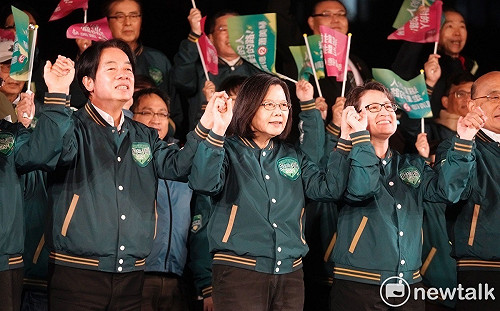 「請再相信蔡英文一次」 蔡英文：我來不及做的、讓賴清德幫我繼續打拚