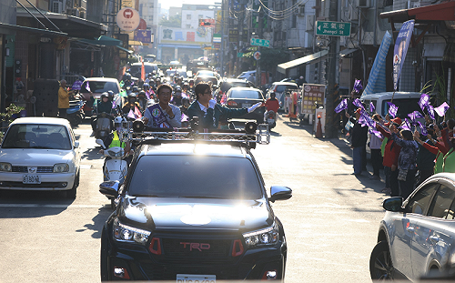 連3天陪許智傑車掃 陳其邁：如果換黨換人做、鳳山會停滯不前