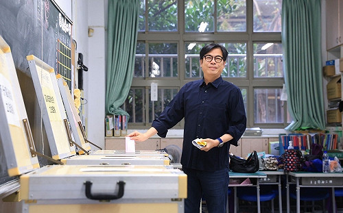 籲選民踴躍投票  陳其邁：你不投票、別人就幫你決定未來！ 