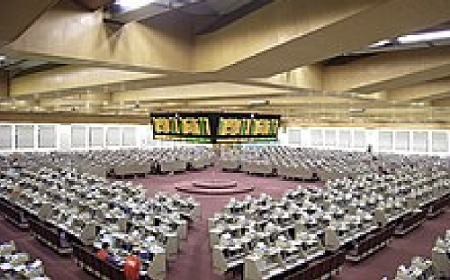 擔心川普對中國強硬 港股跌逾400點