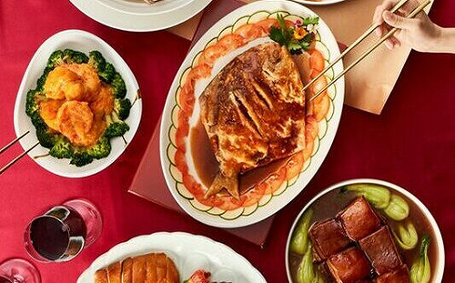 舞龍舞獅登場財神爺報到 頂粵吉品星光大殿龍躍迎春盛宴