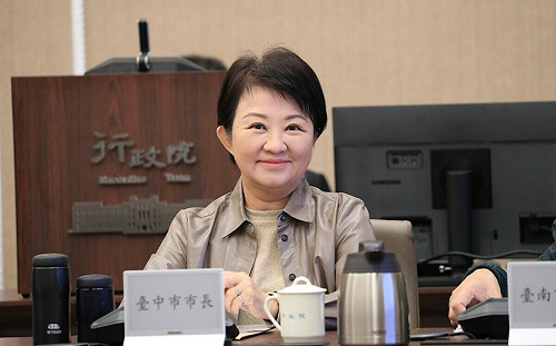 爭取中捷藍線春節前核定！參加行政院會 盧秀燕：盼給中彰投新年禮物