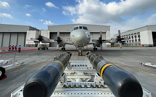 空軍春節戰備演練 第六聯隊秀反潛、運輸、預警混合戰力