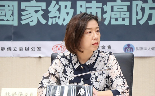 遭藍營爆料「急診壅塞時唱歌狂歡」?林靜儀澄清:停留不到1小時