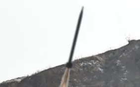 北韓版海馬斯? 稱240毫米火箭砲彈彈道控制試射 成功命中目標