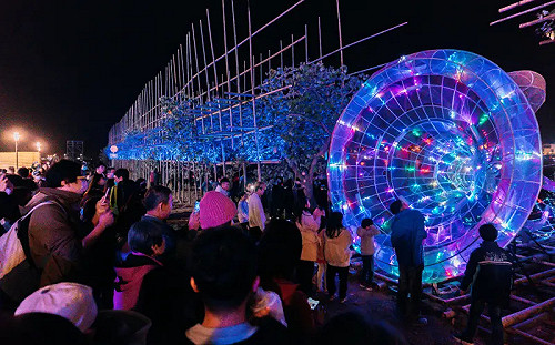 台灣燈會台南湧人潮！邊賞燈邊啖台南在地味