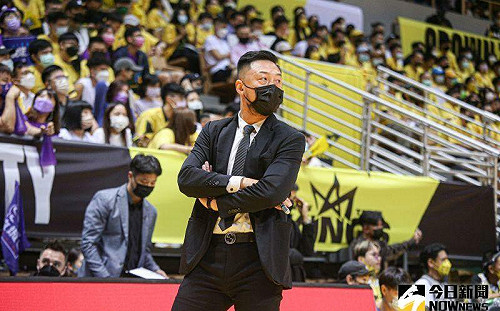 近期戰績不佳　林冠綸遭拔攻城獅帥位