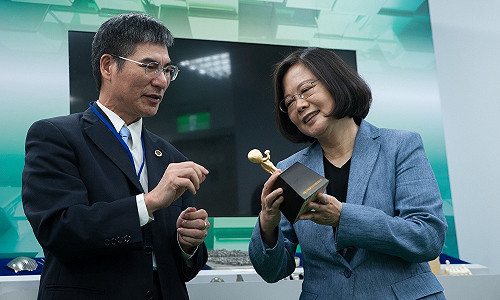 蔡英文：盼2020年 有10項新藥國際上市