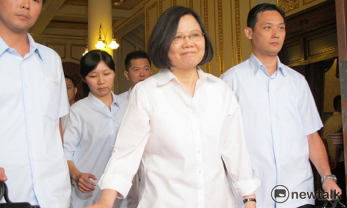 蔡英文出席文總 致詞全程不提「中華」兩字