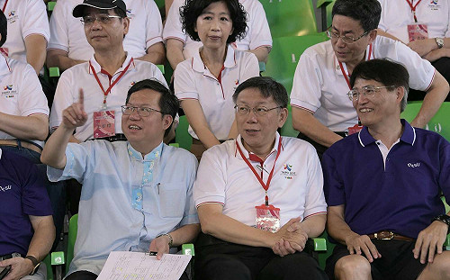 柯文哲指鄭文燦案｢過去傳聞多｣馮光遠聽了捧腹大笑：算是聊以自況