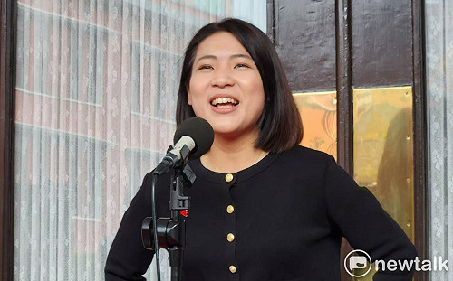 黃帝穎:徐巧芯上演哭倒傅崐萁  「不只難看 、也不厚道」