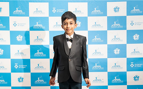 創造歷史的一刻！逆轉勝 印度8歲男童打敗西洋棋特級大師