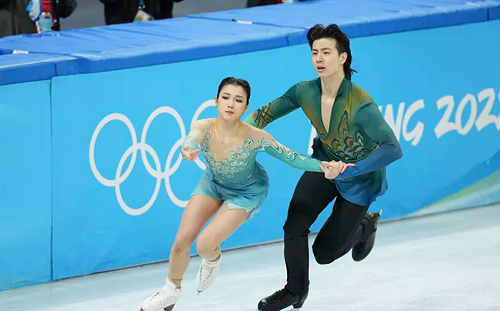 衝上微博熱搜第一! 又一自稱柳鑫宇的社交帳號爆黑料 他稱帳號被盜