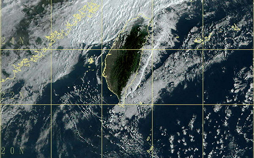 吹完南風換北風！台灣上空2雲線超清晰 鄭明典：北部快變天了