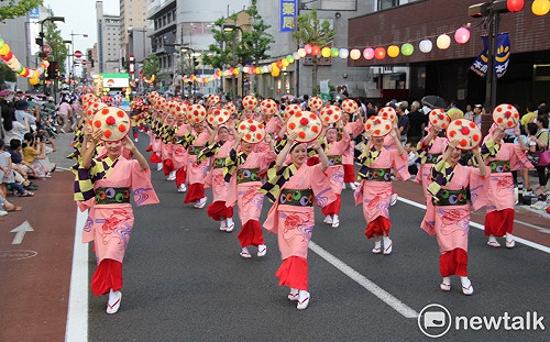 台灣燈會高鐵燈區踩街國際又在地  家將金獅藝陣日本舞蹈輪番上陣