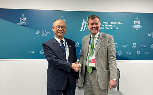 鄧振中WTO部長會議期間會晤英國商貿副大臣！盼助台加入CPTPP