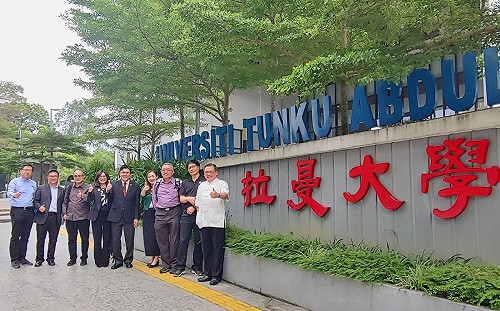 高師大代表團訪馬來西亞    與教育界洽談未來合作計畫   