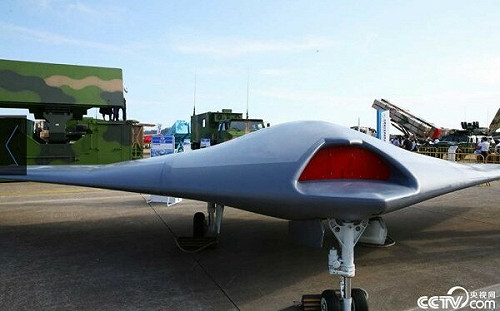 藏了7年首亮相! 解放軍「天鷹」無人機隱形堪比殲 -20 僅需4人操作