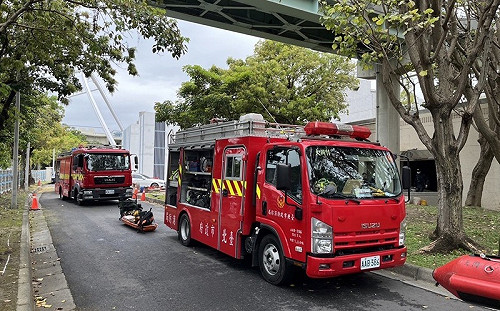 男子跌落北市迪化污水廠沉澱池 緊急抽污泥搜救中
