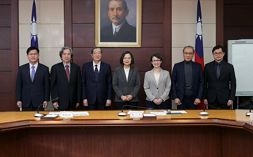 蔡英文出席審薦小組首次會議   盼蕭美琴助賴清德提名符社會期待的考試委員