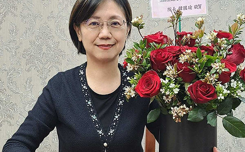 挨批不懂憲法 翁曉玲：韓國瑜溫馨有情讓我更有勇氣面對一片網襲!