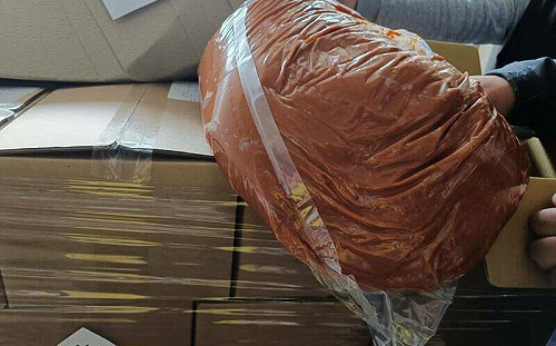 毒細辣椒粉製成「特製醬」 遭新竹縣府查獲下架612箱！ 