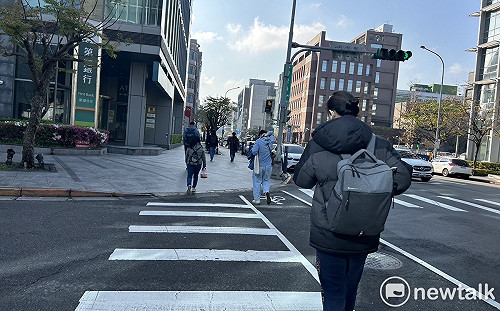 13縣市低溫特報！新竹關西凌晨僅7.4度 白天回暖明起東北季風增強