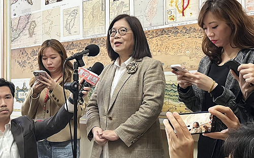 中船逼近苗栗外海6海哩 管碧玲指「海巡日常」今年已驅離349艘 