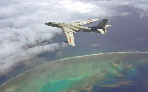 護航戰機在哪裡? 轟6K突破島鏈慘遭西方戰機「亮肚皮」 中媒急解釋