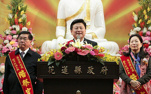 黃捷揭藍白｢查水表惡法｣4嚴重後果 醫點名傅崐萁：將自己打造成神