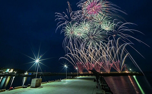 海賊迷別錯過！澎湖花火節5/2登場  700台無人機燈光秀超吸睛