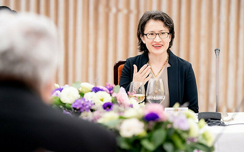 蕭美琴遭傳欲賣價值3萬6千元私酒？ 黃暐瀚疑惑：一聽就覺得怪 