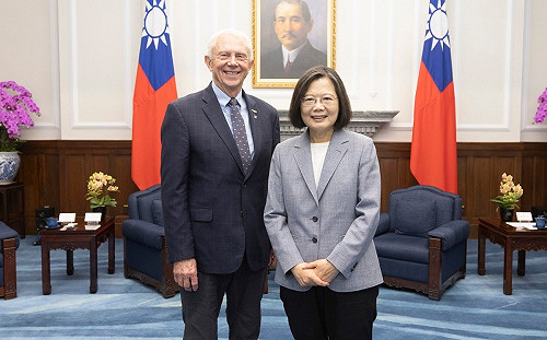 蔡英文接見美眾院軍事委員會　感謝納對台軍援預算、加速軍備交付