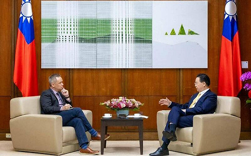 紐時專訪吳釗燮：美持續支援被侵略的烏克蘭 對嚇阻中國至關重要!