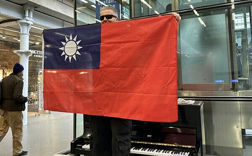 台灣大地震 英國鋼琴家Dr K慰問致意