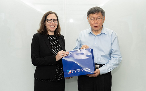 見羅森伯格 柯文哲談共機擾台、盼台美共同合作打造韌性社會 